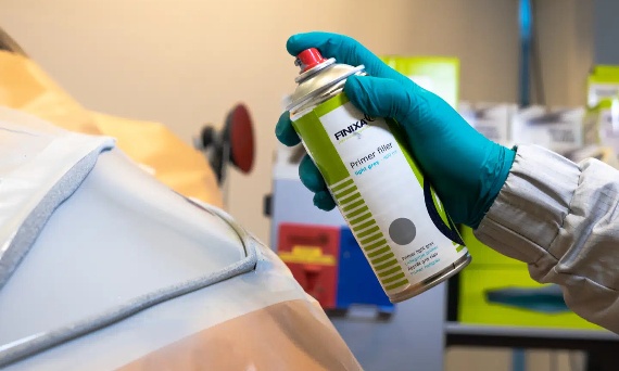 Dowiedz się, jak skutecznie przygotować powierzchnię do lakierowania w warsztacie. Poznaj podkład TSP 120 od Finixa – niezawodne rozwiązanie dla lakierników i blacharzy.